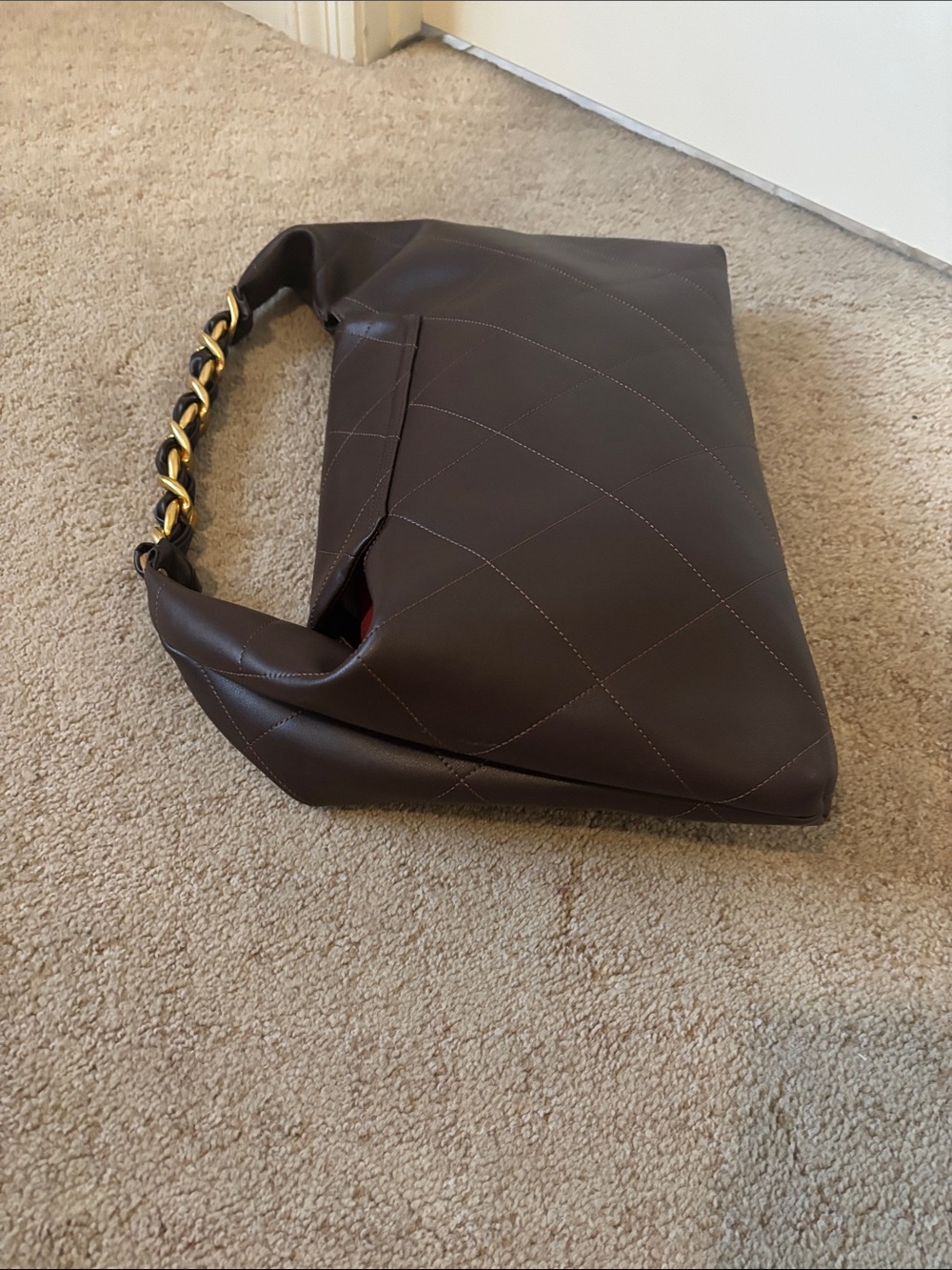UNBRANDED Dark Brown Quilted Leather Shoulder Bag with Gold Chain - Picture 4 of 9